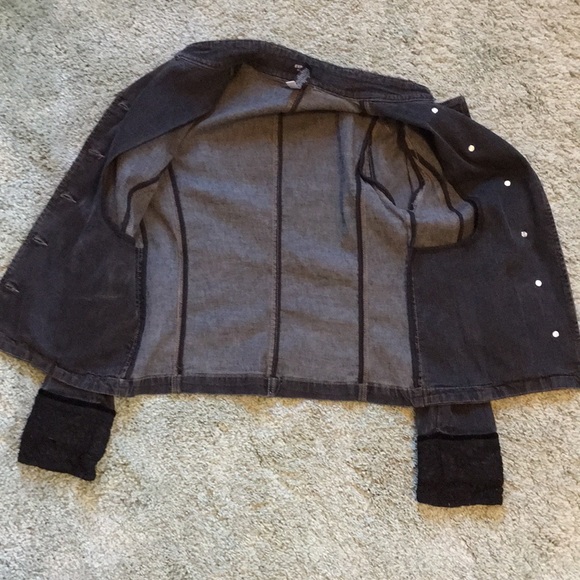 Express Black Jean Jacket With Lace Trim, 5/6 - Picture 9 of 10